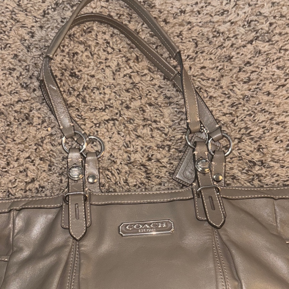 RARE LIMITED EDITION  vintage Coach Gallery Gray Tote Bag in Leather - Picture 3 of 10